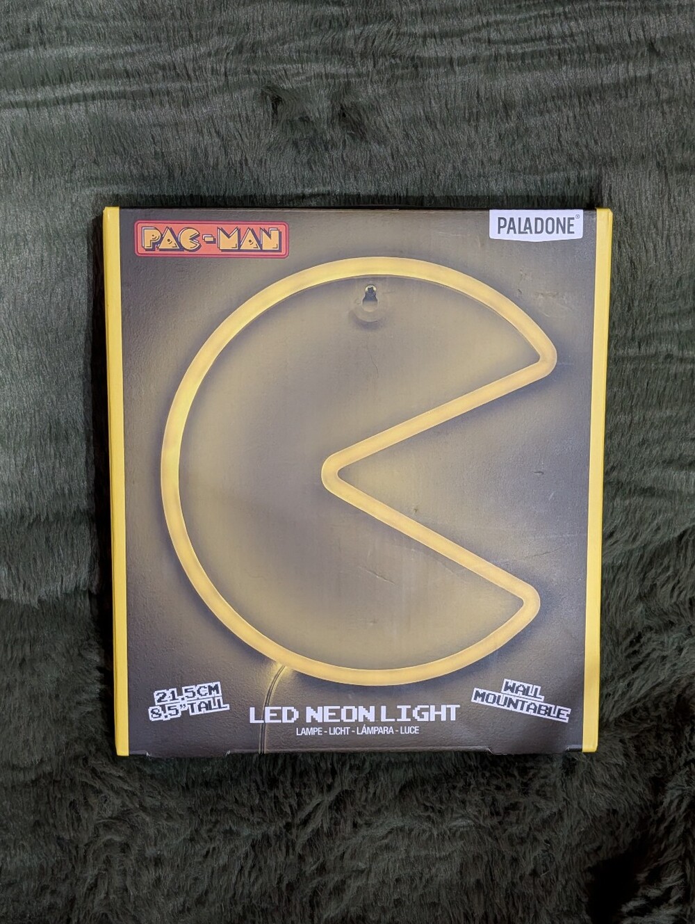 Brand New Bandai Namco Paladone Pac-Man 8.5" Wall Mountable LED Neon Light
